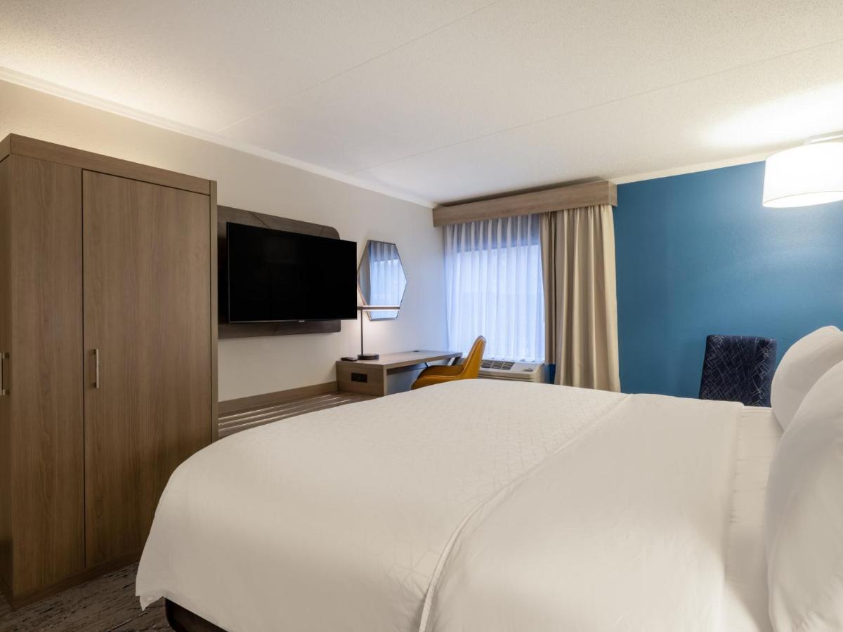 Express & - I-40 Atwendover By Ihg Hotel 2*