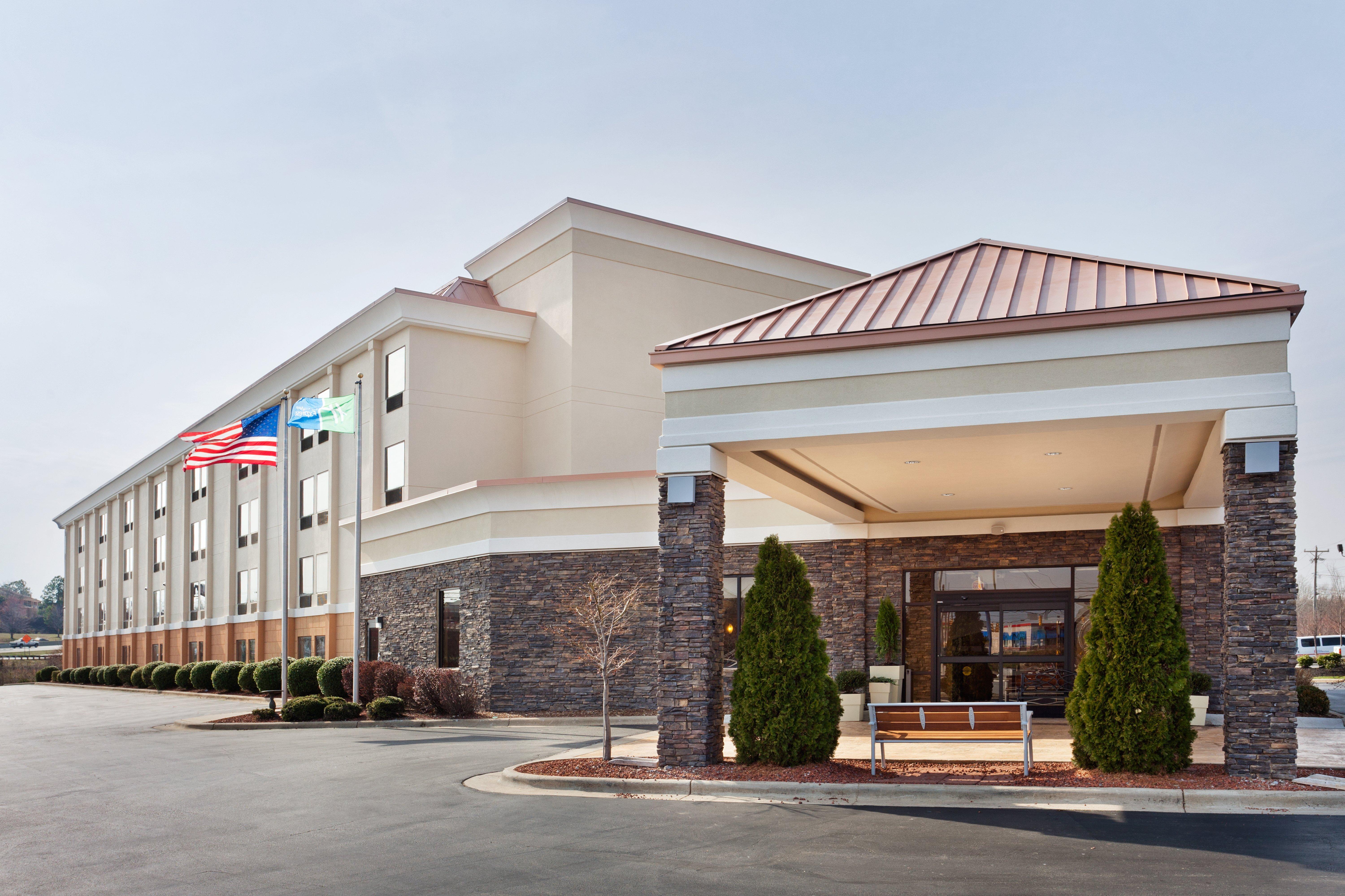 Hotel Express & - I-40 Atwendover By Ihg Greensboro